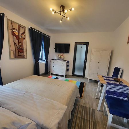 Pensiunea Casa Dacilor Podeni Εξωτερικό φωτογραφία